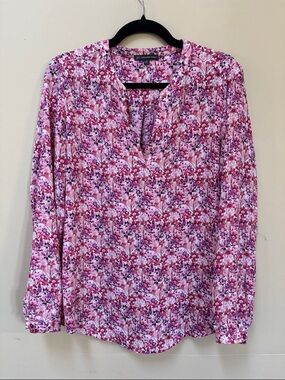 Adrianna Papell Pink Floral V-Neck Long Sleeve Blouse